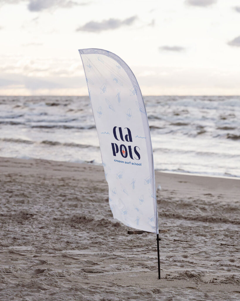 Découvrez la charte graphique de Clapots, école de surf à Crozon. Création de logo, motifs illustratifs et palette de couleurs inspirés par l’univers du surf débutant.